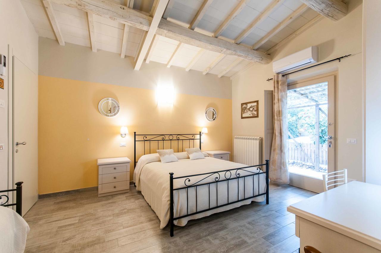 Il Lavandeto - Farmhouse In The City Siena Exterior photo