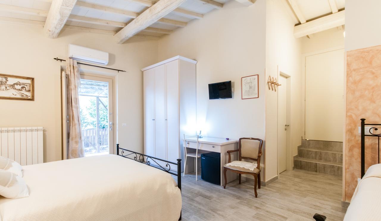 Il Lavandeto - Farmhouse In The City Siena Exterior photo