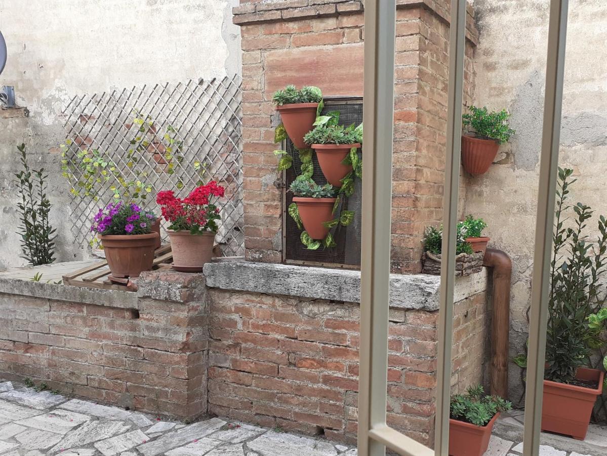 Il Lavandeto - Farmhouse In The City Siena Exterior photo